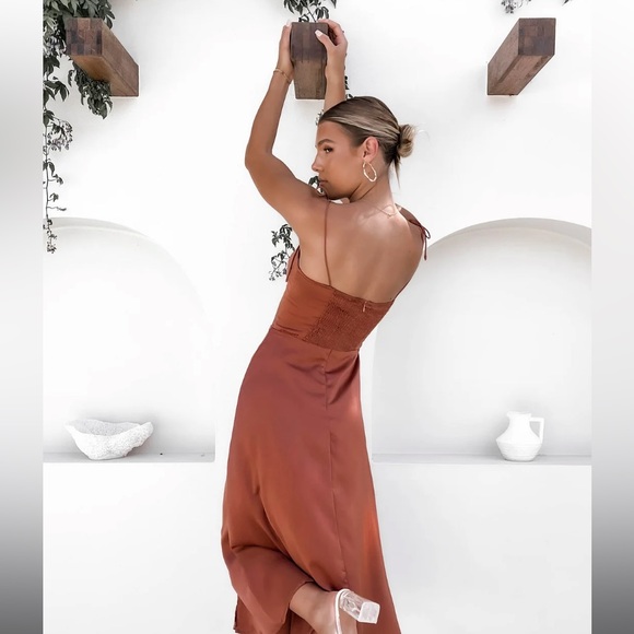 Cherley Lace Up Slit Wedding Midi Dress - Small - Picture 3 of 6